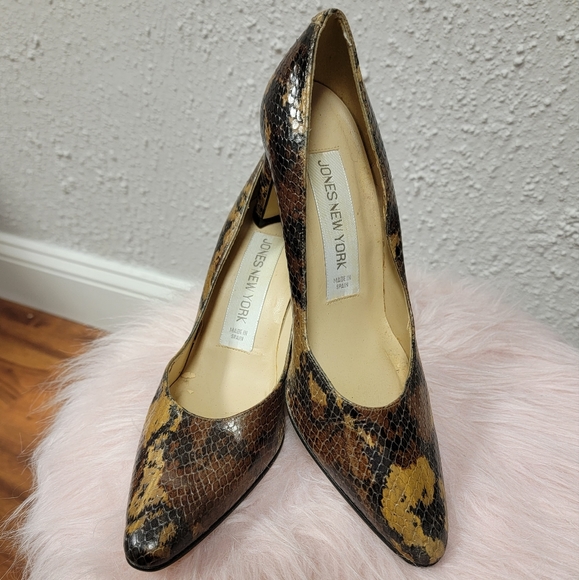 Jones New York - Women's Snakeskin Heels - Picture 4 of 10